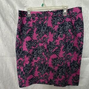 Van Heusen, ladies floral pattern skirt, size 14